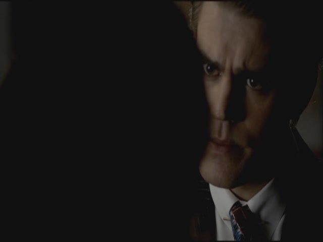 VampireDiariesWorld-dot-org-S3TVD_3x20DoNotGoGentle1974.jpg