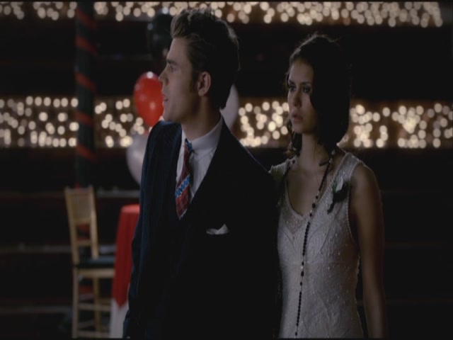 VampireDiariesWorld-dot-org-S3TVD_3x20DoNotGoGentle1994.jpg