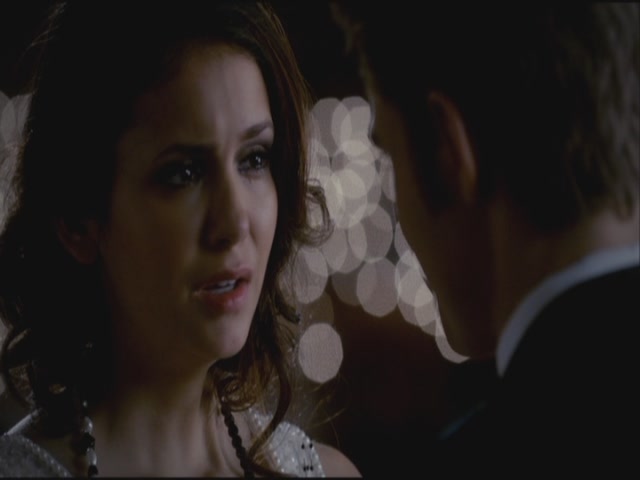 VampireDiariesWorld-dot-org-S3TVD_3x20DoNotGoGentle2037.jpg