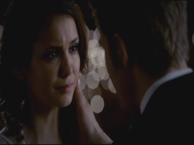 VampireDiariesWorld-dot-org-S3TVD_3x20DoNotGoGentle2041.jpg