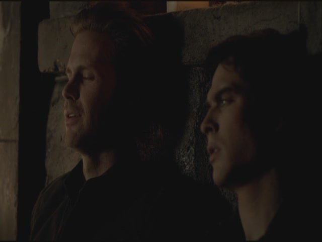 VampireDiariesWorld-dot-org-S3TVD_3x20DoNotGoGentle2122.jpg