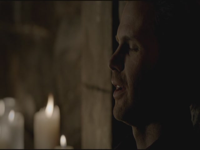 VampireDiariesWorld-dot-org-S3TVD_3x20DoNotGoGentle2143.jpg