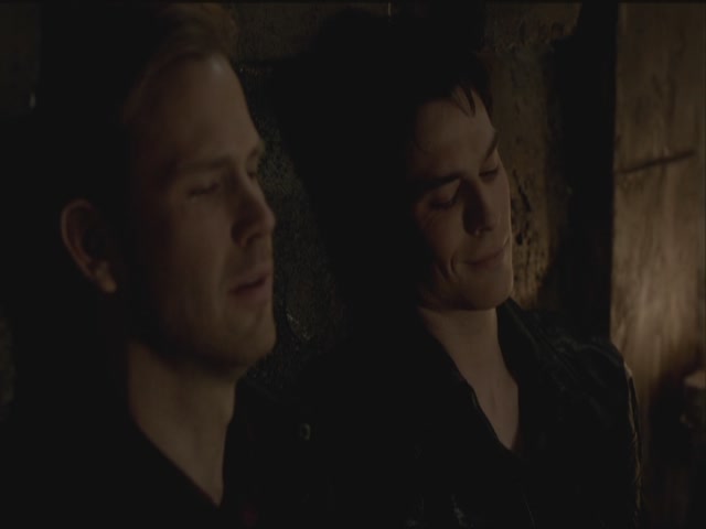 VampireDiariesWorld-dot-org-S3TVD_3x20DoNotGoGentle2147.jpg