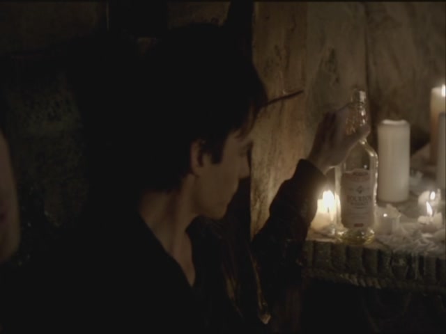 VampireDiariesWorld-dot-org-S3TVD_3x20DoNotGoGentle2223.jpg