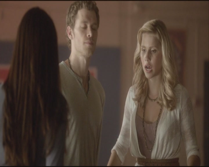 VampireDiariesWorld-dot-org-S3-SecondBite0038.jpg