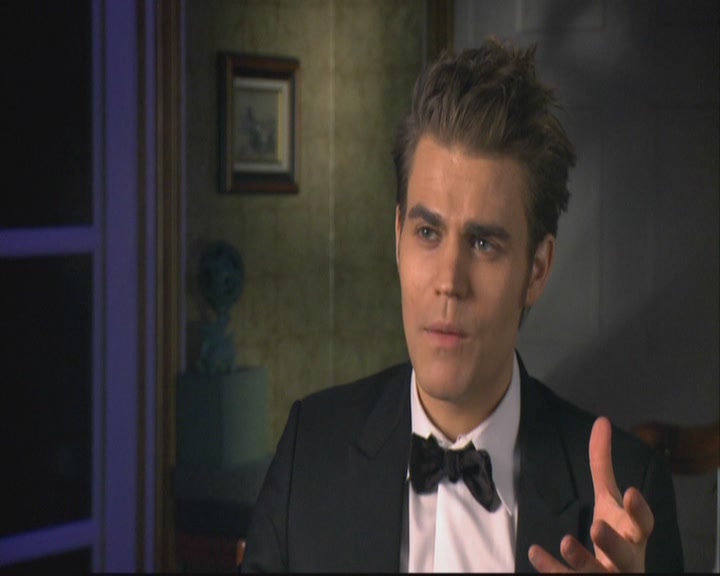 VampireDiariesWorld-dot-org-S3-StefansDescentIntoDarkness0014.jpg