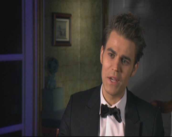 VampireDiariesWorld-dot-org-S3-StefansDescentIntoDarkness0021.jpg