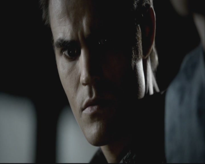 VampireDiariesWorld-dot-org-S3-TheOriginalVampireTheBeginning0309.jpg