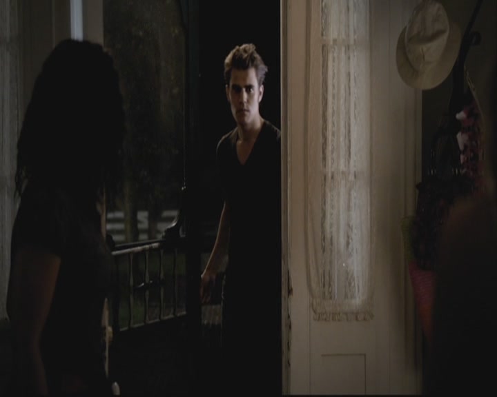 VampireDiariesWorld-dot-org-S3-TheOriginalVampireTheBeginning0863.jpg