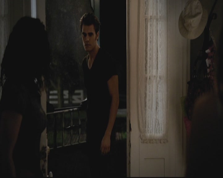 VampireDiariesWorld-dot-org-S3-TheOriginalVampireTheBeginning0864.jpg