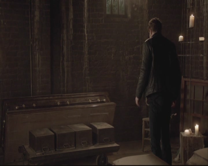 VampireDiariesWorld-dot-org-DeletedScenes-3x11OurTown0126.jpg