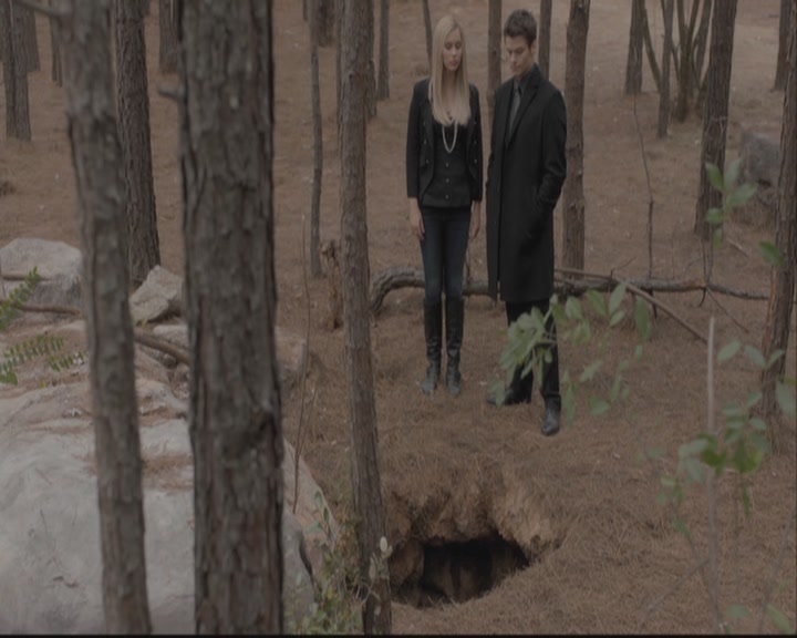 VampireDiariesWorld-dot-org-DeletedScenes-3x15AllMyChildren0002.jpg