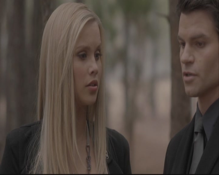 VampireDiariesWorld-dot-org-DeletedScenes-3x15AllMyChildren0009.jpg