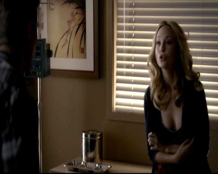 VampireDiariesWorld-dot-org_4x01GrowingPains0334.jpg