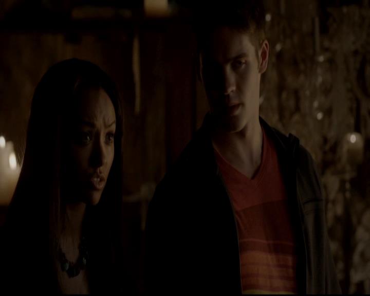 VampireDiariesWorld-dot-org_4x01GrowingPains1438.jpg