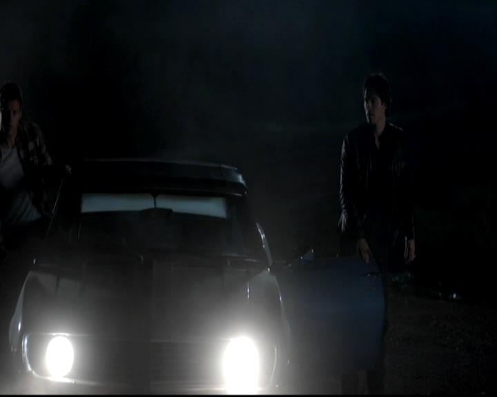 VampireDiariesWorld-dot-org_4x01GrowingPains1617.jpg