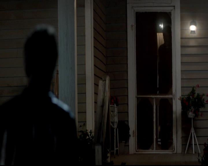 VampireDiariesWorld-dot-org_4x01GrowingPains1647.jpg