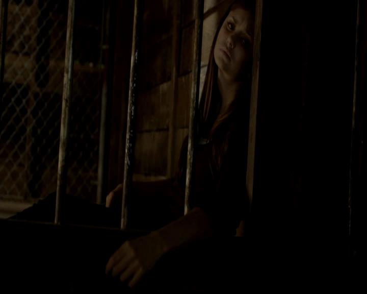 VampireDiariesWorld-dot-org_4x01GrowingPains1806.jpg