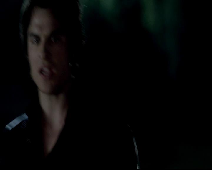 VampireDiariesWorld-dot-org_4x01GrowingPains1946.jpg