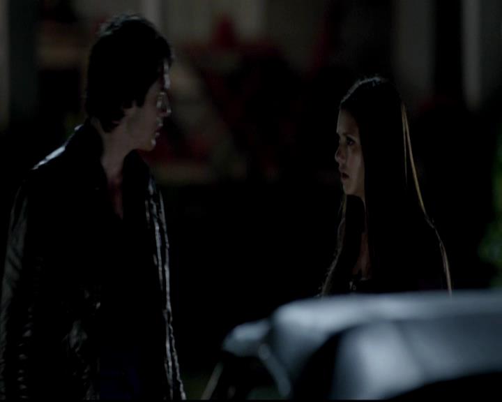 VampireDiariesWorld-dot-org_4x01GrowingPains1950.jpg