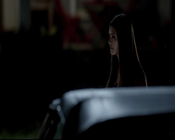 VampireDiariesWorld-dot-org_4x01GrowingPains1955.jpg