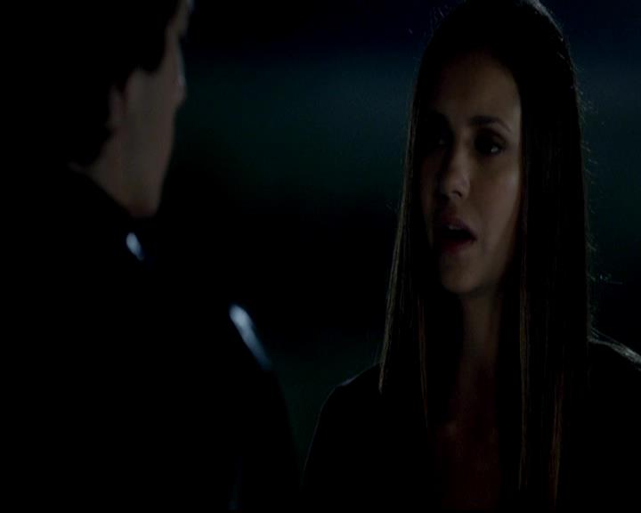 VampireDiariesWorld-dot-org_4x01GrowingPains1972.jpg