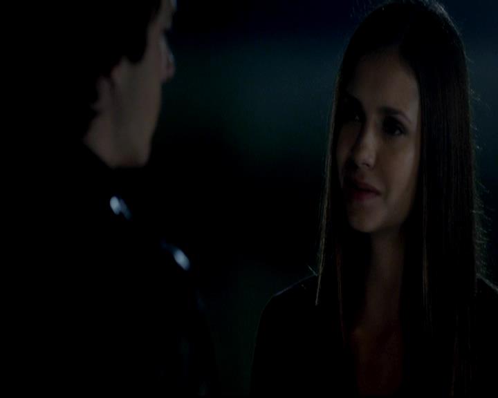 VampireDiariesWorld-dot-org_4x01GrowingPains1976.jpg