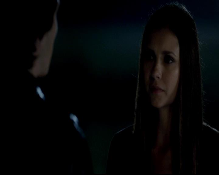 VampireDiariesWorld-dot-org_4x01GrowingPains1981.jpg