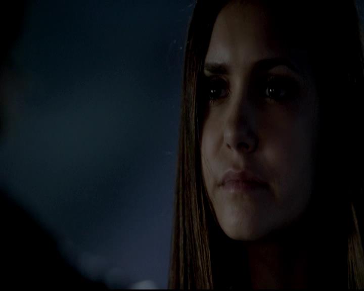 VampireDiariesWorld-dot-org_4x01GrowingPains2003.jpg