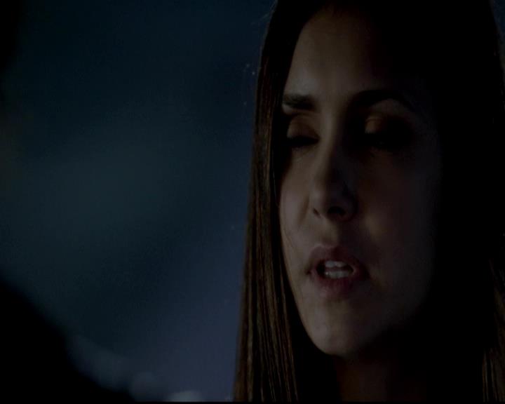 VampireDiariesWorld-dot-org_4x01GrowingPains2004.jpg