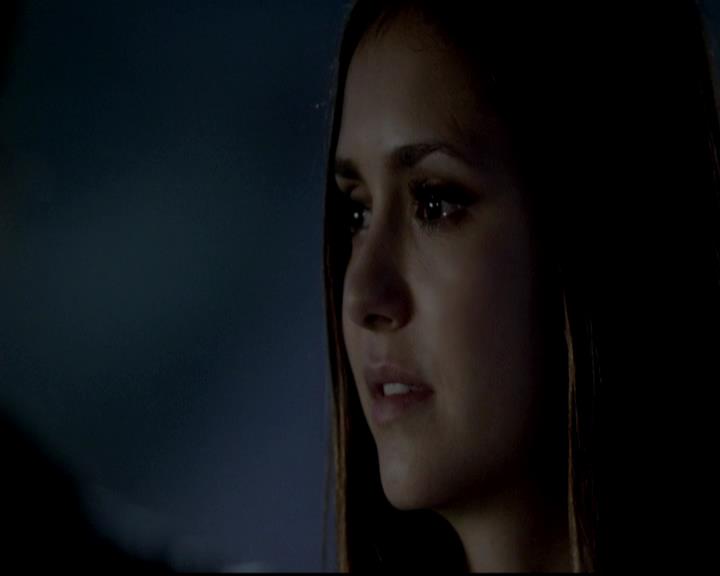 VampireDiariesWorld-dot-org_4x01GrowingPains2005.jpg