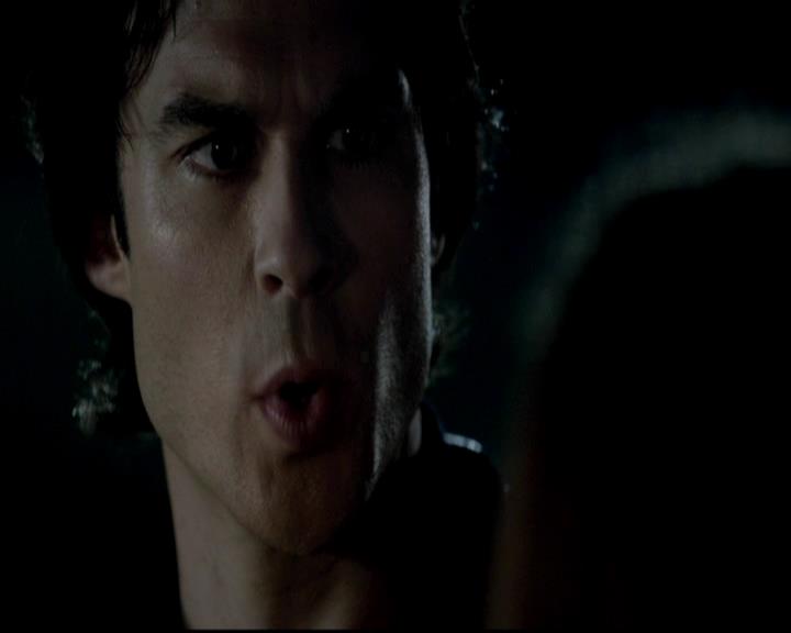 VampireDiariesWorld-dot-org_4x01GrowingPains2009.jpg