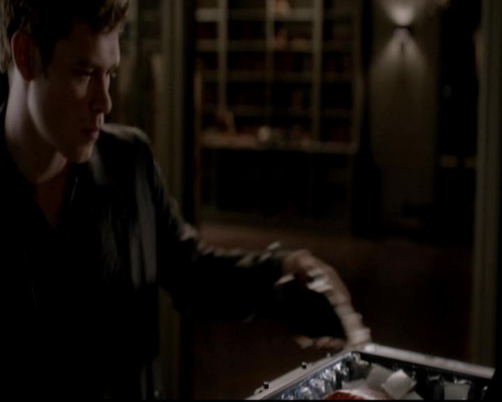 VampireDiariesWorld-dot-org_4x01GrowingPains2049.jpg