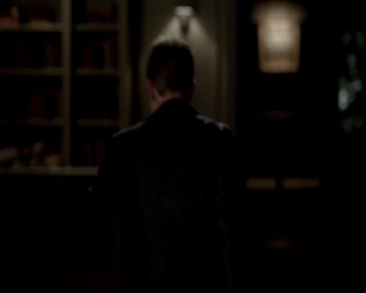 VampireDiariesWorld-dot-org_4x01GrowingPains2105.jpg