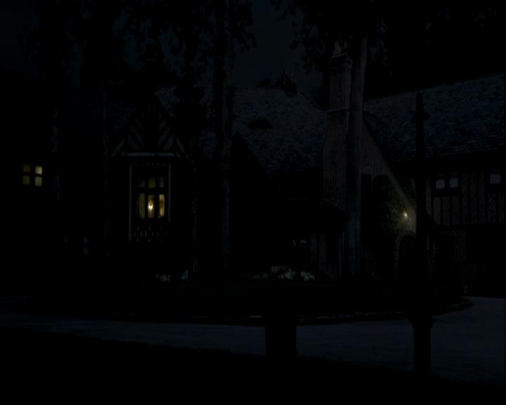 VampireDiariesWorld-dot-org_4x01GrowingPains2110.jpg