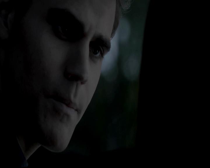 VampireDiariesWorld-dot-org_4x01GrowingPains2202.jpg