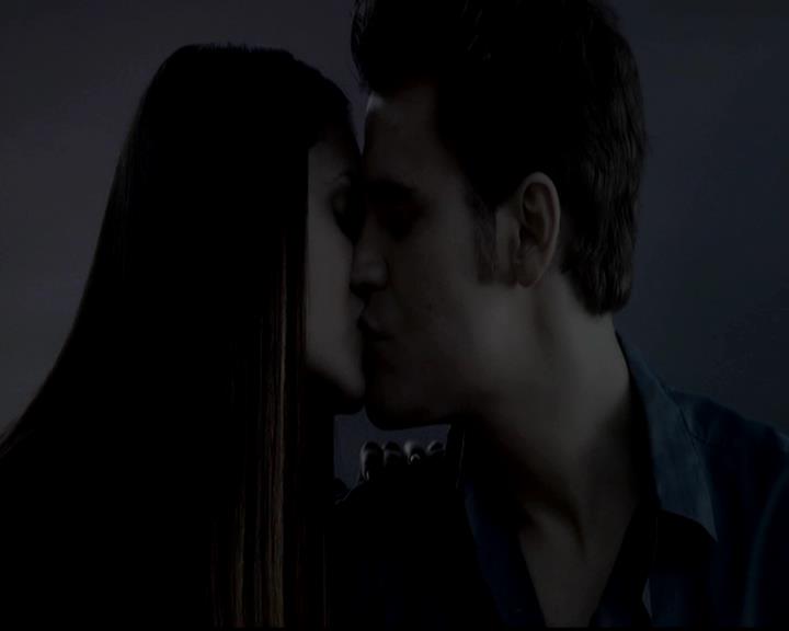 VampireDiariesWorld-dot-org_4x01GrowingPains2209.jpg