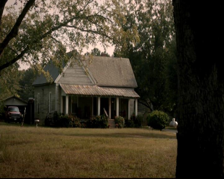 VampireDiariesWorld-dot-org_4x01GrowingPains2225.jpg