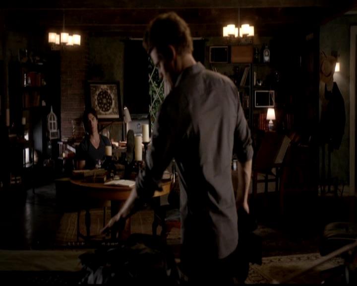 VampireDiariesWorld-dot-org_4x02Memorial0026.jpg