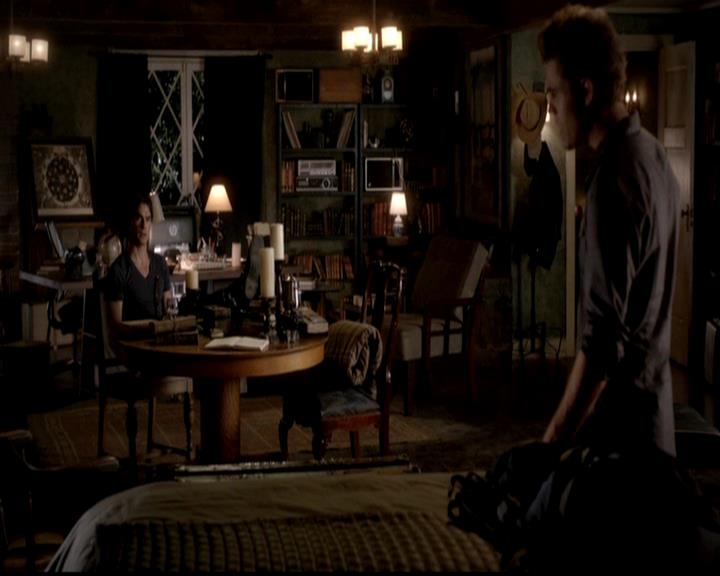 VampireDiariesWorld-dot-org_4x02Memorial0051.jpg