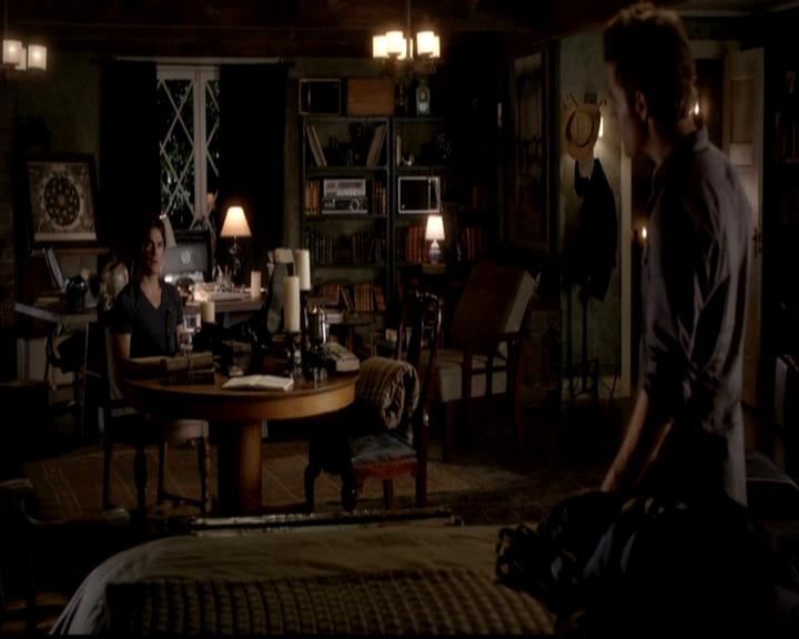 VampireDiariesWorld-dot-org_4x02Memorial0052.jpg