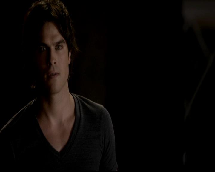 VampireDiariesWorld-dot-org_4x02Memorial0064.jpg