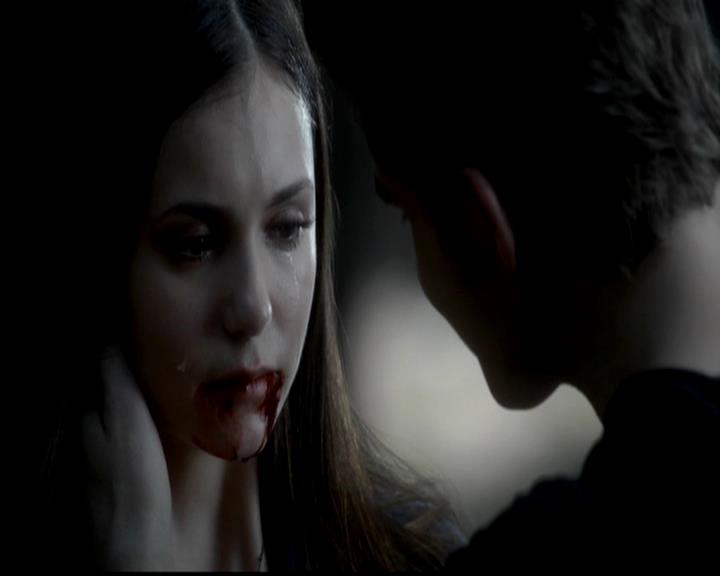 VampireDiariesWorld-dot-org_4x02Memorial0102.jpg