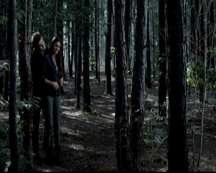 VampireDiariesWorld-dot-org_4x02Memorial0148.jpg