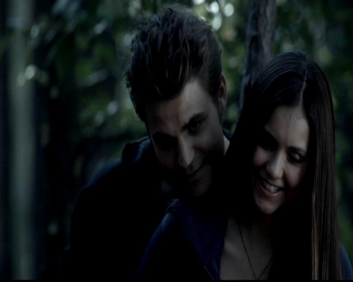 VampireDiariesWorld-dot-org_4x02Memorial0149.jpg