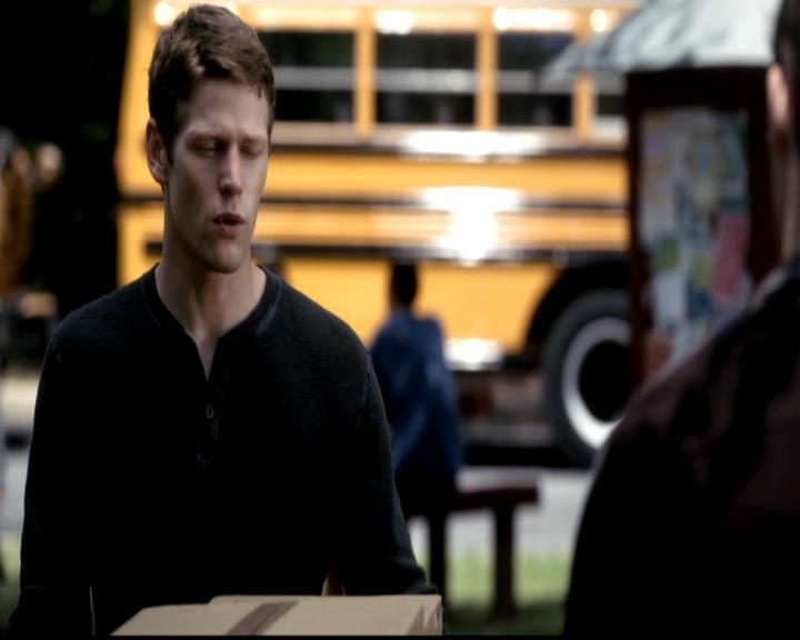 VampireDiariesWorld-dot-org_4x02Memorial0348.jpg