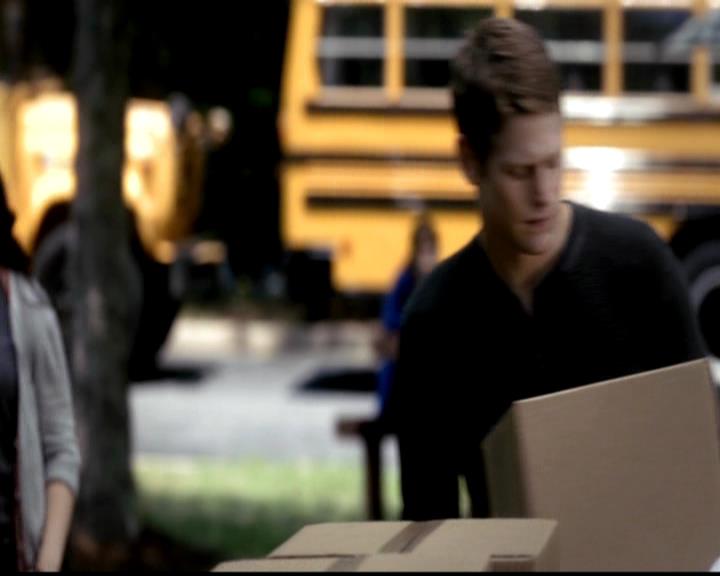 VampireDiariesWorld-dot-org_4x02Memorial0351.jpg