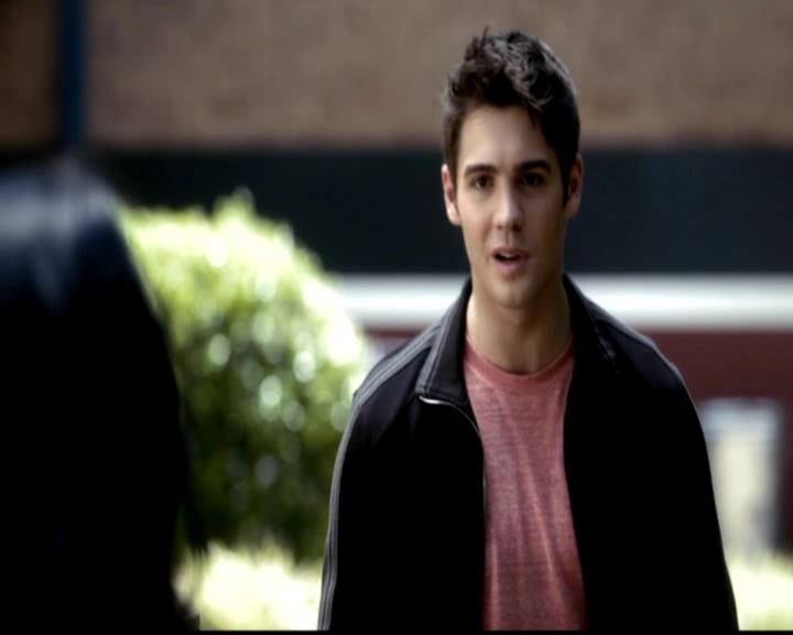 VampireDiariesWorld-dot-org_4x02Memorial0360.jpg