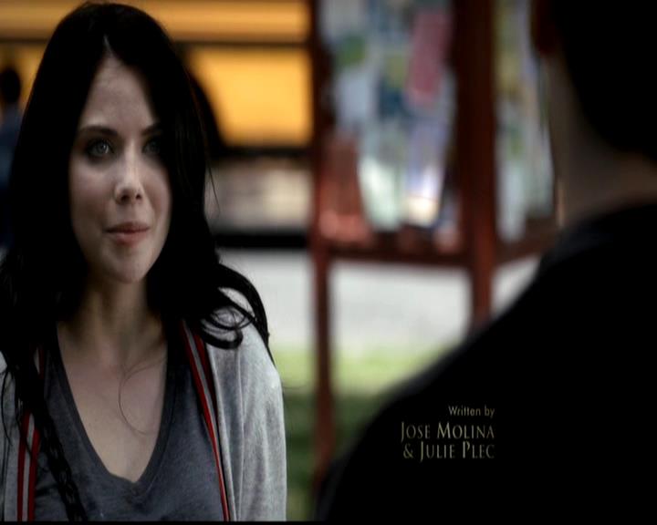 VampireDiariesWorld-dot-org_4x02Memorial0364.jpg