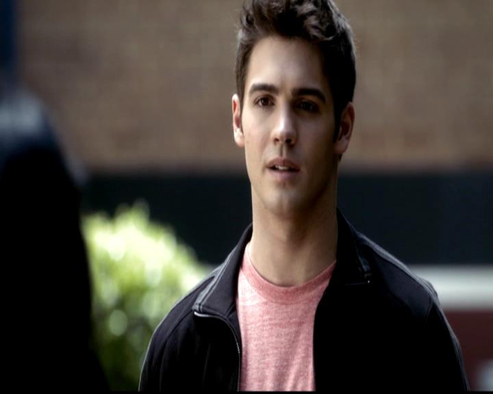 VampireDiariesWorld-dot-org_4x02Memorial0367.jpg